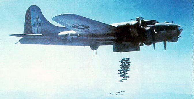 B-17 бомбардировщик США