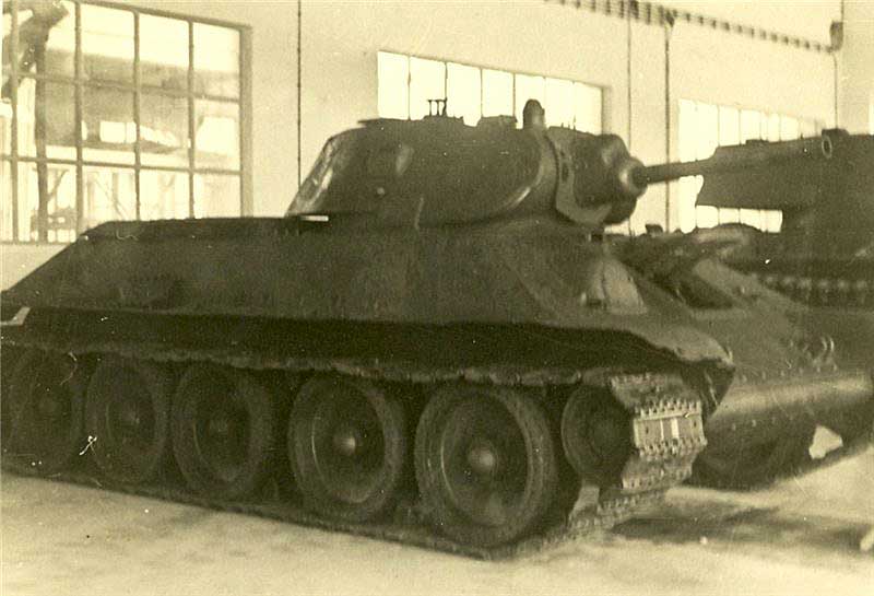 Трофейный Т-34 в Куммерсдорфе